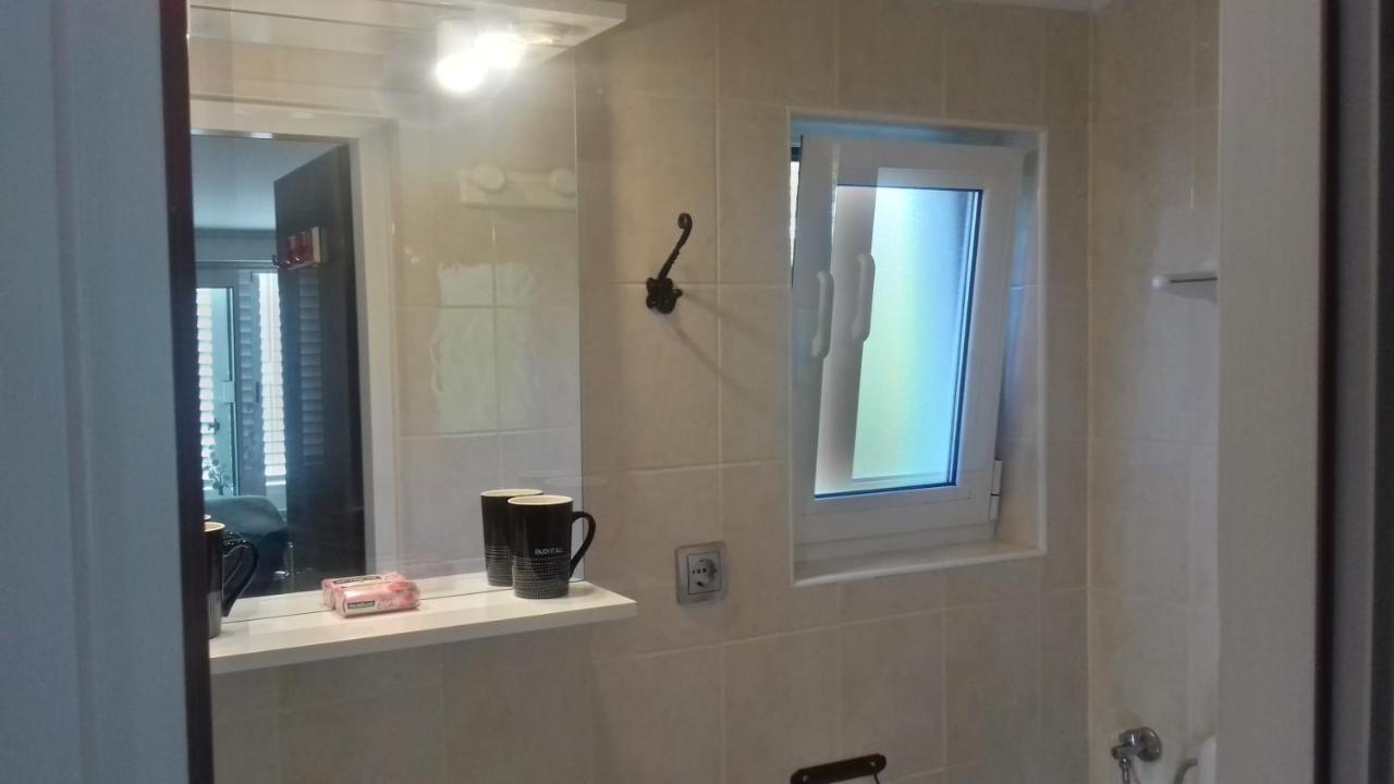Apartman Cvita Rab Palit Exteriör bild