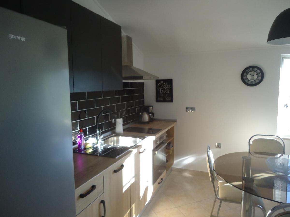 Apartman Cvita Rab Palit Exteriör bild