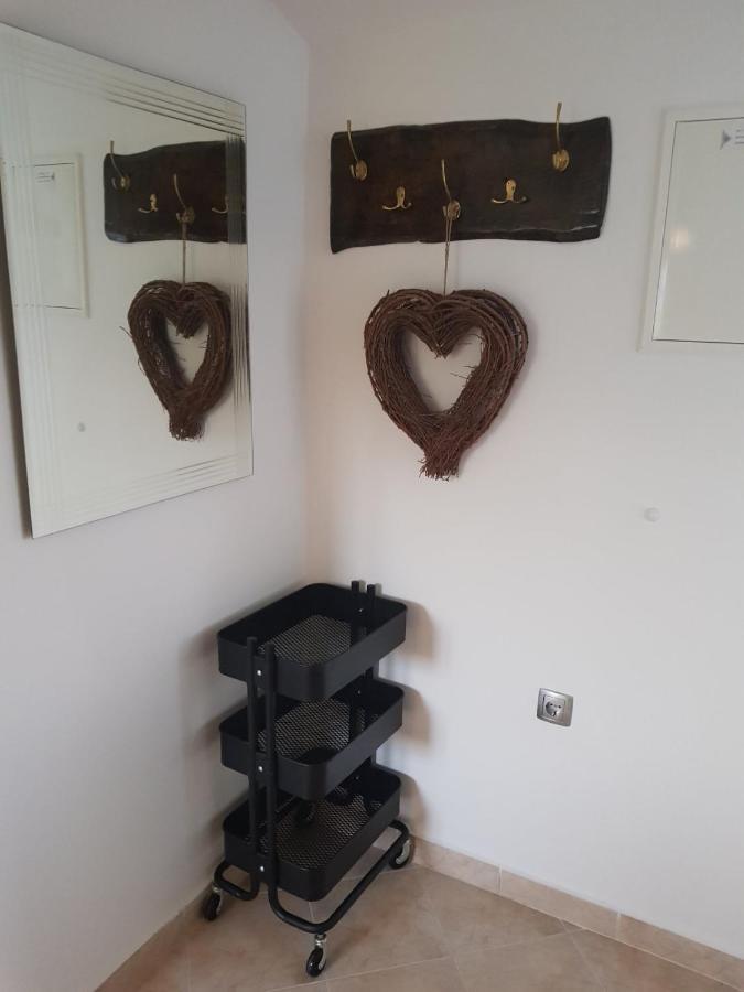 Apartman Cvita Rab Palit Exteriör bild