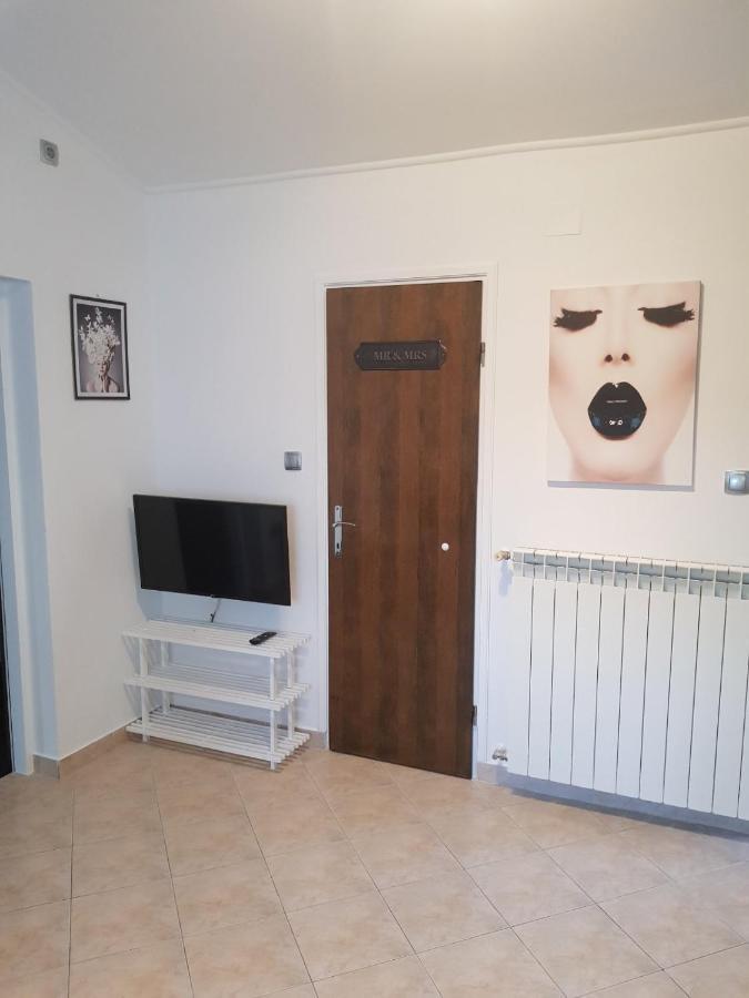 Apartman Cvita Rab Palit Exteriör bild